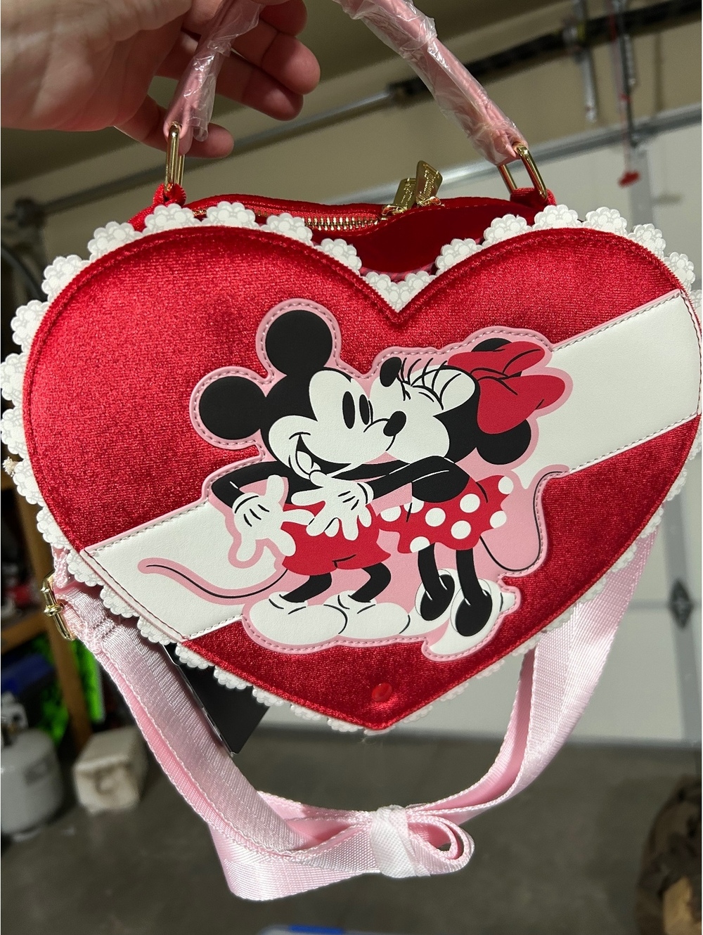 NWT Loungefly Valentine Bag purse Mickey Minnie heart